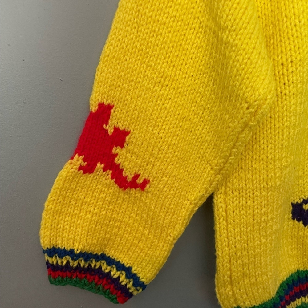 Hand knit colour block dinosaur toddler pull over sweater - Picture 9 of 10